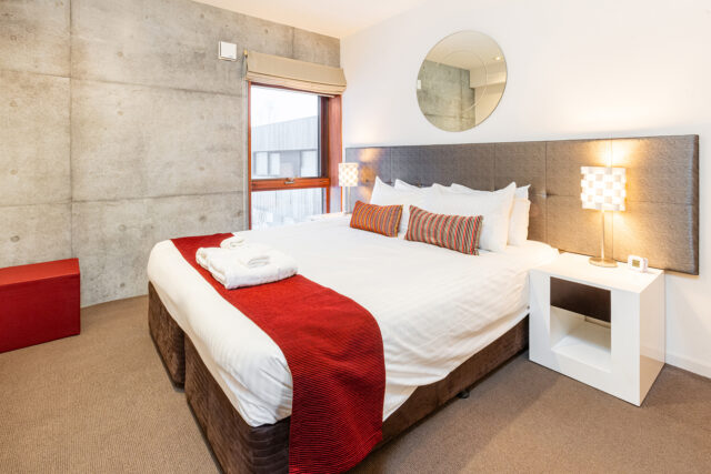 20231213 Niseko Central Konkurito Yukibana KONQ Bedroom Winter Lores 3