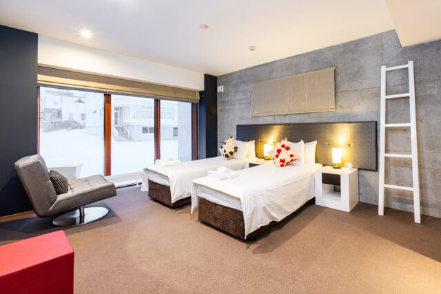 20231213 Niseko Central Konkurito Yukibana KONQ Bedroom Winter Lores 4