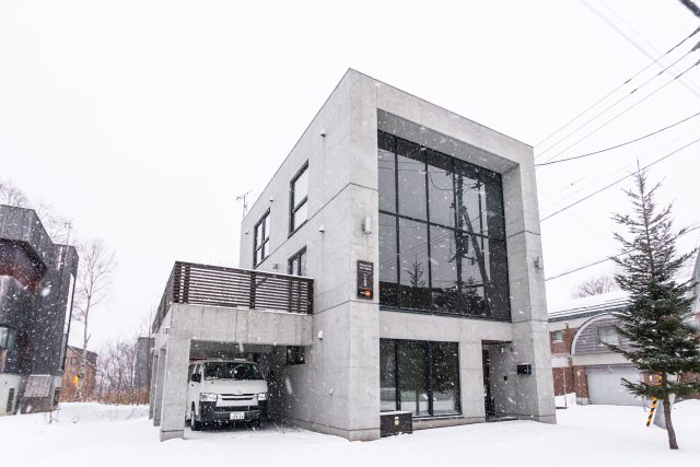 20231213 Niseko Central Konkurito Yukibana KONQ Exterior Winter Lores 1