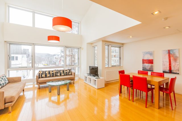 20231214 Niseko Central Miharashi MA05 Living Room Winter Lores 1