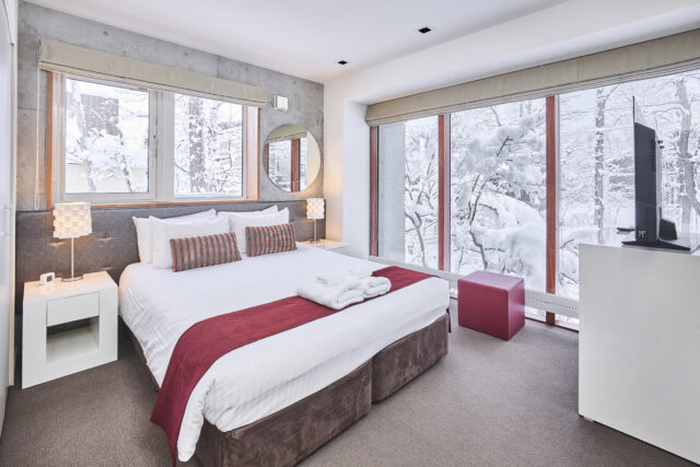 20231219 Niseko Central Konkuriito L KONL Bedroom Winter Lores 3