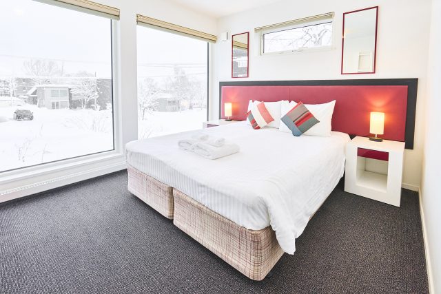 20231219 Niseko Central Shirakaba SK02 Bedroom Lores 4
