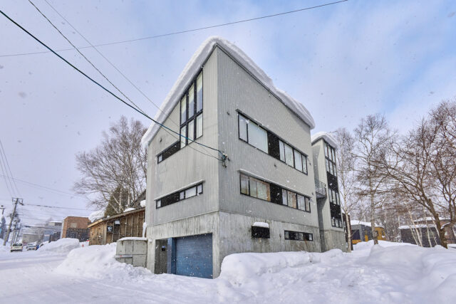 20240124 Niseko Central J House Winter Exterior DSC6589 Lores 15