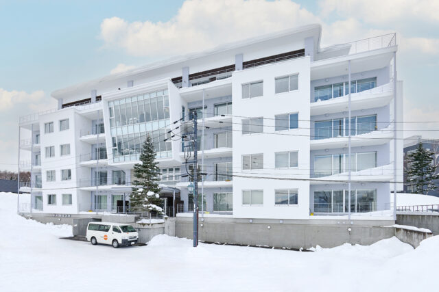 20240129 Niseko Central Yotei Tracks YT304a Exterior Winter DSC2455 Lores 2