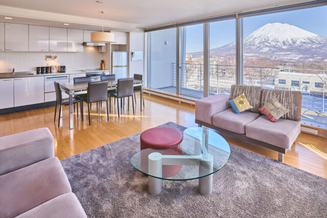 20240325 Niseko Central Youtei Tracks YT301 Winter Living Room Kitchen DSC0140 Lores 1