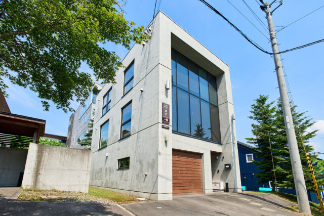 Konkuriito G - Yukibana Summer Exterior