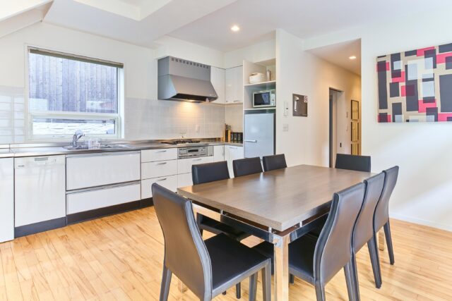 20240720 Niseko Central Hirafu House HH06 Summer Kitchen DSC6105 Lores 1