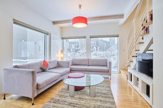 20241204 Niseko Central Hirafu House HH06 W Inter Living Room DSC0719 Lores 3