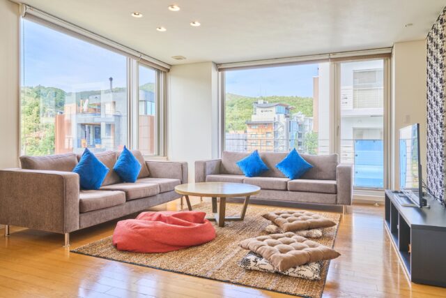 Yama Shizen West 401a Living Room