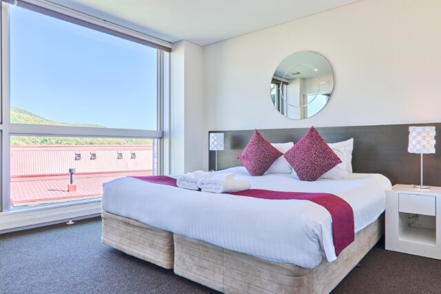 Yama Shizen East 401 Bedroom 1