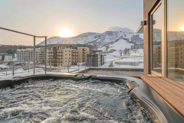 20260331 YW601 sunset jacuzzi