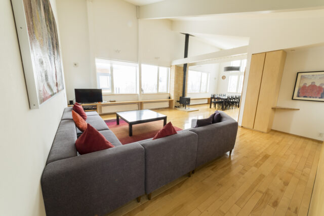 J  House  Jh  Living  Room  Winter2