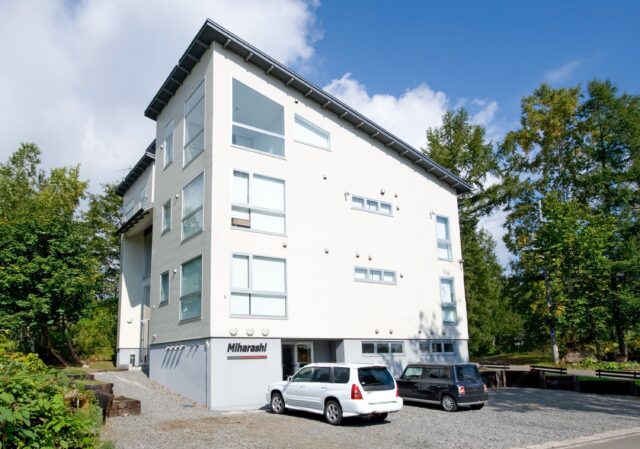 Miharashi MA Exterior Summer 1