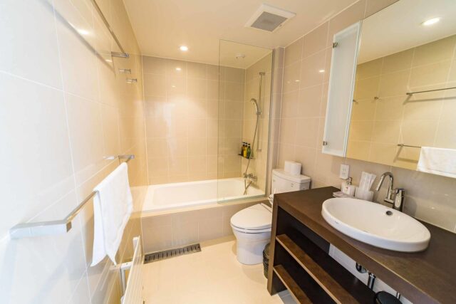 Mori  K  Mork  Konishi  House  Bathroom1