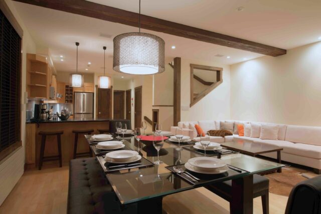 Tsuru 2 Living Room
