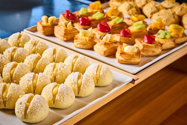 夏季限定の雲レストラン『自家製パン食べ放題ランチビュッフェ