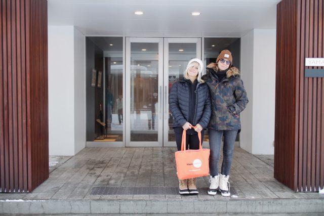 Jenny Jones At Yama Shizen With Friend Anke Eberhardt 1