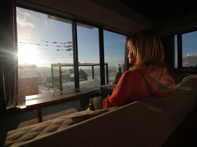 Jenny Jones At Nozomi Views