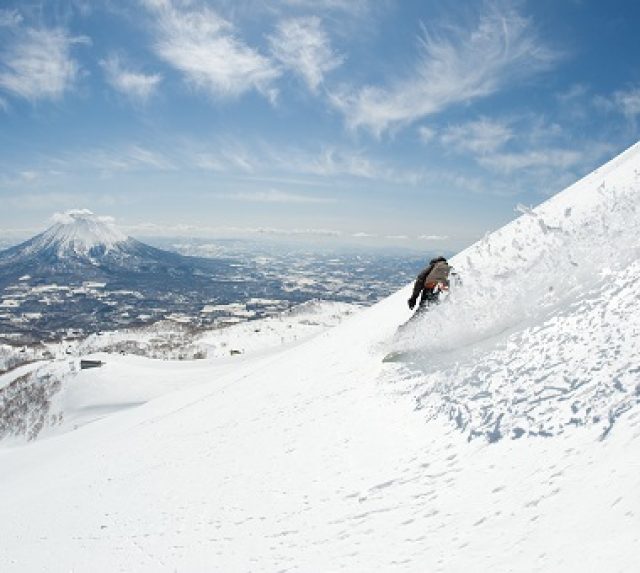 Yotei Snowboard Crop