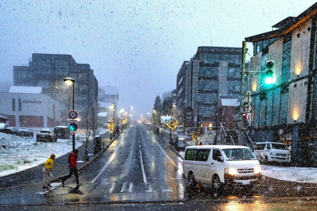 Hirafuzaka Street in the snow