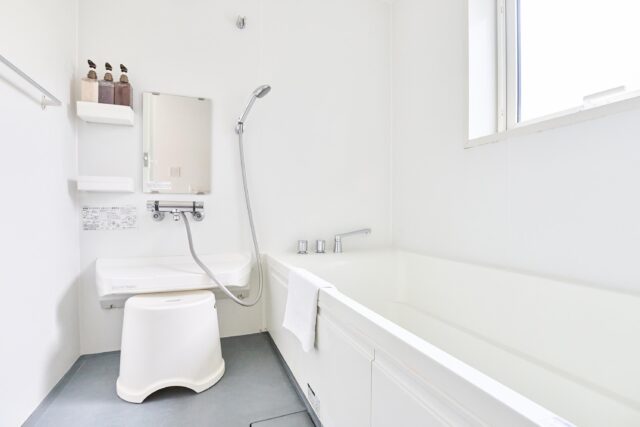 20240712 Niseko Central Whiskey Woods WW Generic Bathroom DSC5471 Lores 1