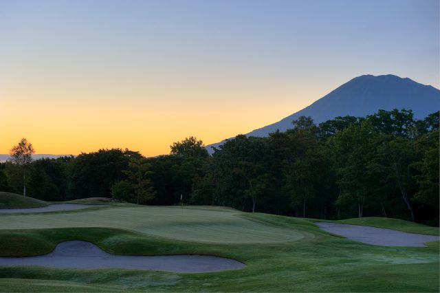 Hanazono-Golf